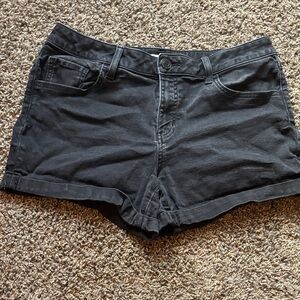 SO Black Roll-Hem Denim Shorts